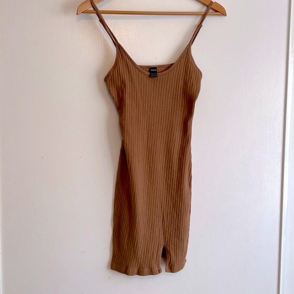 SHEIN split hem Rib-knit Bodycon
Dress in beige tan